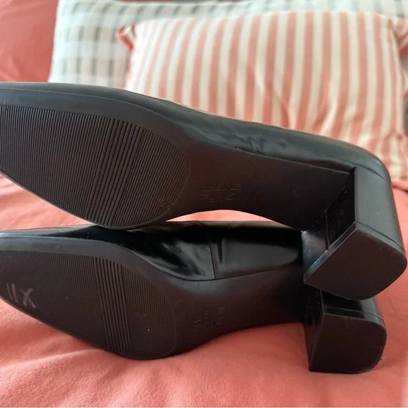 Naturalizer Kalissa black leather square toe heels pump shoes size 7.5 W - Picture 4 of 4